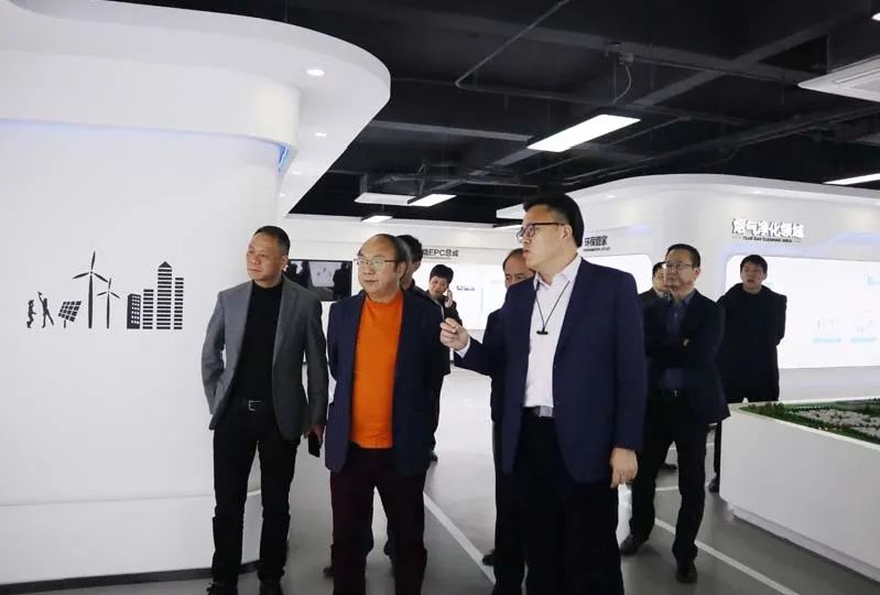 二次创业开新篇——常高新集团领导一行莅临伟德娱乐场吧参观调研